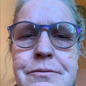 Meet your Posher, Sandy